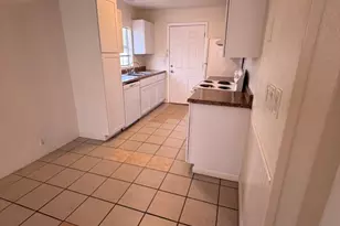 212 Aster St, Kingsland, TX 78639 - Photo 3