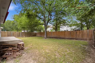 108 Songbird Ct, Cedar Creek, TX 78612 - Photo 31