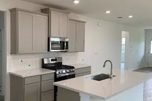 152 Lime St, Buda, TX 78610 - Photo 5