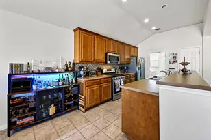 20404 Farm Pond Ln, Pflugerville, TX 78660 - Photo 9