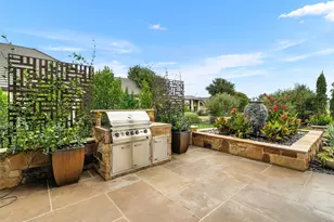 209 E Cimarron Hills Trail E, Georgetown, TX 78628 - Photo 3