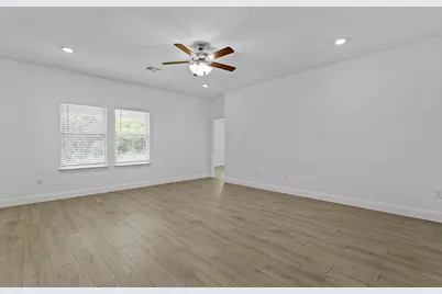 277 Rivers Edge Drive, Georgetown, TX 78628 - Photo 15