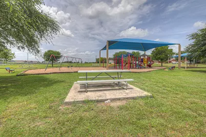 401 Summerside Avenue, Lockhart, TX 78644 - Photo 35