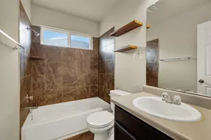 401 Summerside Ave, Lockhart, TX 78644 - Photo 21