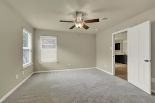 401 Summerside Ave, Lockhart, TX 78644 - Photo 15
