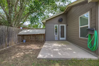 401 Summerside Avenue, Lockhart, TX 78644 - Photo 25