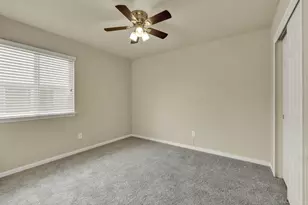 401 Summerside Ave, Lockhart, TX 78644 - Photo 19