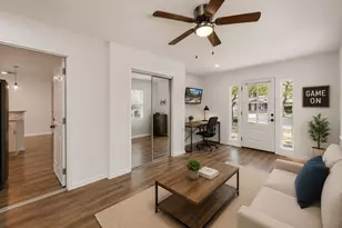 5005 Creek Bend Dr, Austin, TX 78744 - Photo 11