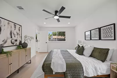 7901 Woodcroft Drive, Austin, TX 78749 - Photo 11