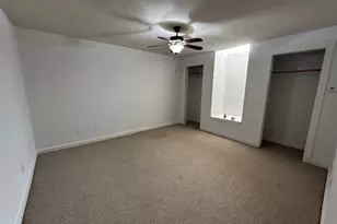 109 N Main St, Taylor, TX 76574 - Photo 9