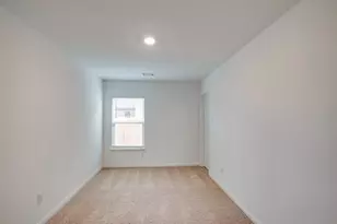 609 Riverdale Dr, Jarrell, TX 76537 - Photo 13