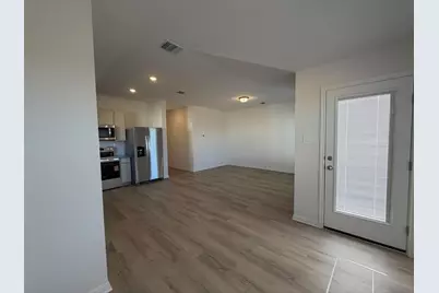 105 Honey Bee Road, Jarrell, TX 76537 - Photo 9