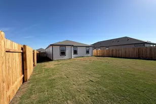 105 Honey Bee Rd, Jarrell, TX 76537 - Photo 5