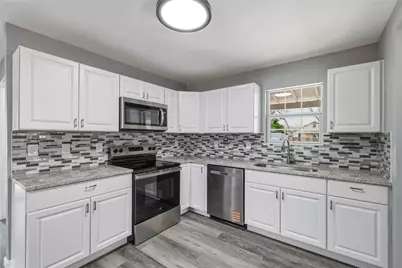 2258 W Mill Street, New Braunfels, TX 78130 - Photo 9
