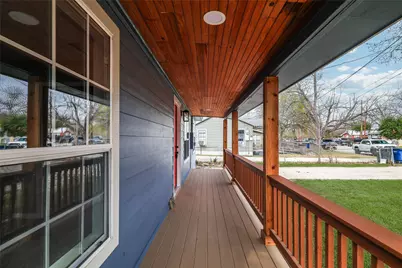 2258 W Mill Street, New Braunfels, TX 78130 - Photo 3