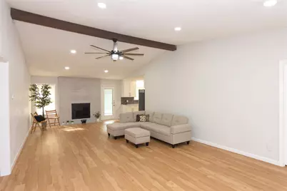 8512 Remington Lane, Austin, TX 78758 - Photo 9