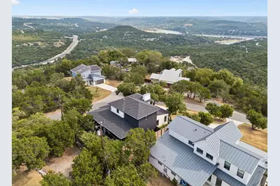 18511 Hobby Lane, Jonestown, TX 78645 - Photo 37