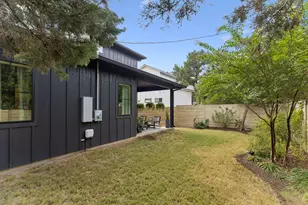 18511 Hobby Ln, Jonestown, TX 78645 - Photo 33