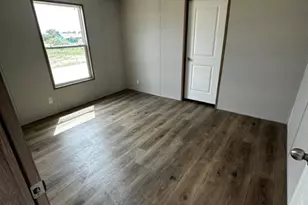 116 Mazatlan Dr, Del Valle, TX 78617 - Photo 7