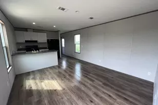 116 Mazatlan Dr, Del Valle, TX 78617 - Photo 3