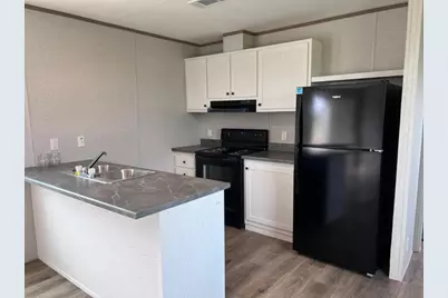 116 Mazatlan Drive, Del Valle, TX 78617 - Photo 5