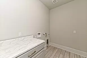 208 Rocky View Ln, Georgetown, TX 78628 - Photo 13