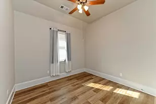 208 Rocky View Ln, Georgetown, TX 78628 - Photo 23