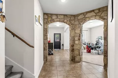 117 E Emory Fields Drive, Hutto, TX 78634 - Photo 5