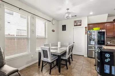 117 E Emory Fields Drive, Hutto, TX 78634 - Photo 11