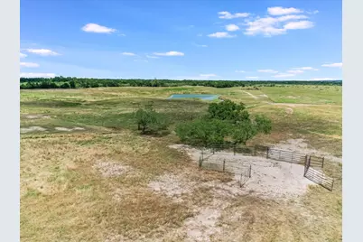 14325 Fm 619, Coupland, TX 78615 - Photo 17