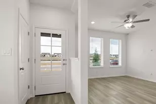 1624 Esplanade Pkwy, San Marcos, TX 78666 - Photo 5