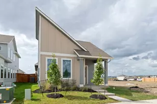 1624 Esplanade Pkwy, San Marcos, TX 78666 - Photo 3