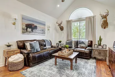 111 Roberts Circle, Georgetown, TX 78633 - Photo 11