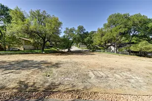 2000-2A Breeze Hollow, Austin, TX 78741 - Photo 1