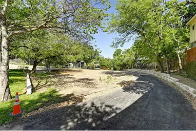 2000-2A Breeze Hollow, Austin, TX 78741 - Photo 5