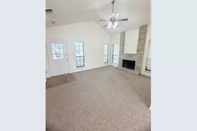 728 W San Antonio Street #106A, Lockhart, TX 78644 - Photo 3