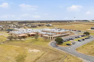 25529 Farmers Crop Ln, Elgin, TX 78621 - Photo 37