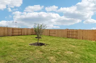 25529 Farmers Crop Ln, Elgin, TX 78621 - Photo 27