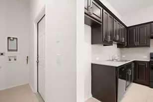 4513 Kocurek St, Austin, TX 78723 - Photo 9