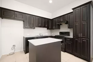 4513 Kocurek St, Austin, TX 78723 - Photo 7