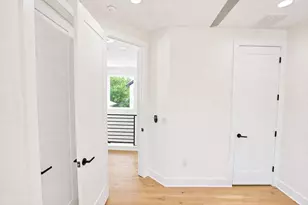 1123 Omega Ave, Austin, TX 78721 - Photo 23