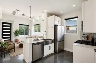 1123 Omega Ave, Austin, TX 78721 - Photo 5