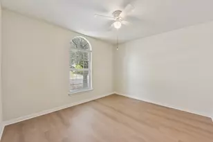 11809 Dunfries Ln, Austin, TX 78754 - Photo 11