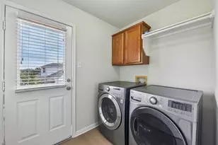11809 Dunfries Ln, Austin, TX 78754 - Photo 19
