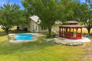 102 Valley View Dr E, Leander, TX 78641 - Photo 29