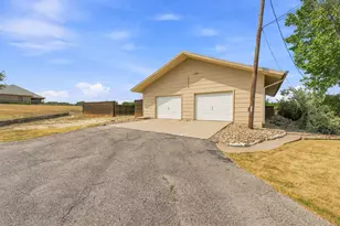 102 Valley View Dr E, Leander, TX 78641 - Photo 31