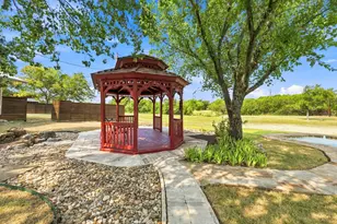 102 Valley View Dr E, Leander, TX 78641 - Photo 31