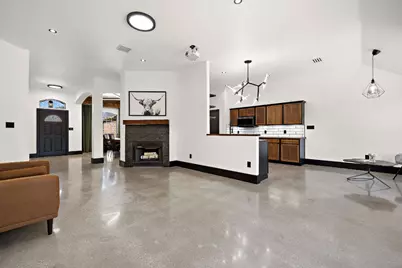 100 Whitfield Street, Hutto, TX 78634 - Photo 9