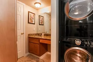 1500 East Side Dr, Austin, TX 78704 - Photo 11