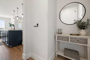 1005 Sage Thrasher Cir, Dripping Springs, TX 78620 - Photo 23